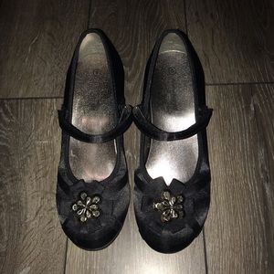 Girl’s American Eagle black formal heels